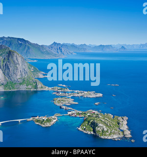 Sakrisoy et Hamnoy vu du Reinebringen peak, îles Lofoten, Norvège Banque D'Images