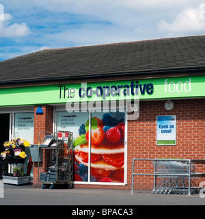 Co-operative food store à Hereford, Herefordshire, Angleterre. Extérieur de Co-op food shop. Banque D'Images