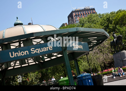 Entrée de la station de métro 14th Street, Union Square, NYC Banque D'Images