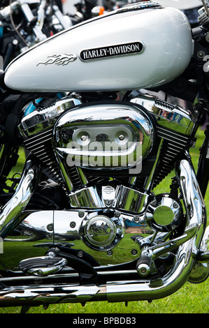 Trike moto Harley Davidson sportster avec moteur chromé Banque D'Images