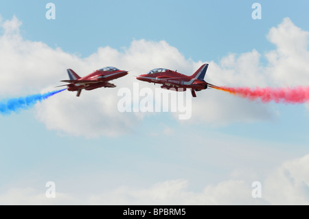 La Royal Air Force britannique des flèches rouges Aerobatic Display Team frisson au RIAT 2010 Royal International Air Tattoo Salon RAF Banque D'Images