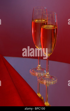 Deux verres à vin de champagne Banque D'Images