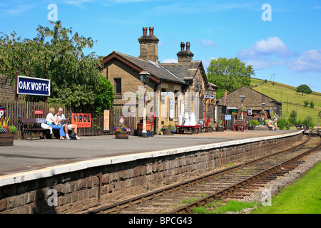 La gare de Oakworth, Keighley et vaut Valley Railway, Oakworth, West Yorkshire, Angleterre, Royaume-Uni. Banque D'Images