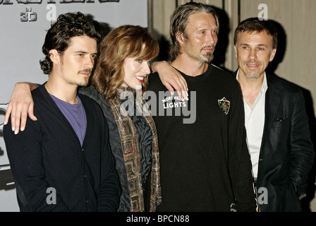 ORLANDO BLOOM Milla Jovovich Mads Mikkelsen Christoph Waltz Les Trois Mousquetaires PHOTOCALL HOTEL BAYRISCHER HOF MUNICH GERM Banque D'Images