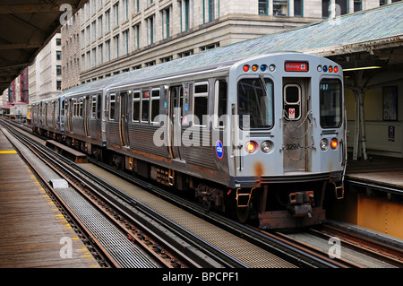 Métro surélevé à Randolph center, Chicago, USA Banque D'Images