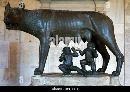 La Statue Sujet est inspiré de la légende de la fondation de Rome quand les jumeaux Romulus et Remus père Numitor fut renversé par son frère l'Uma Banque D'Images