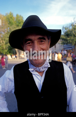 Français, Français, la période de port du costume, patrimoine français, festival, ville, Pernes-les-Fontaines, Provence, France Banque D'Images