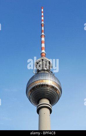 Tour de télévision Fernsehturm Berlin Allemagne Février 2010 Banque D'Images