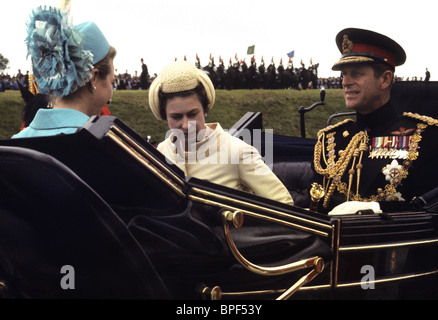 Sa Majesté la Reine Prince Philip et la Princesse Anne en route pour l'investiture du Prince de Galles PHOTO DE DAVID BAGNALL Banque D'Images