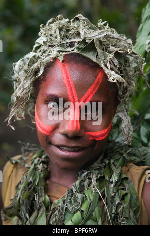 Vanuatu, l'île de Tanna, Fetukai. La magie noire et le Tour d'essai, les villageois en costume national. M. Banque D'Images