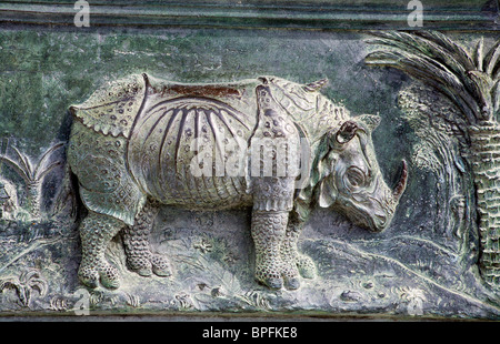 La cathédrale de Pise - formulaire détail gate - rhinoceros Banque D'Images