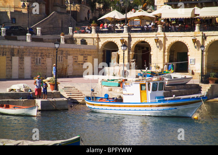 La baie de Spinola, St Julian's, Malte Banque D'Images