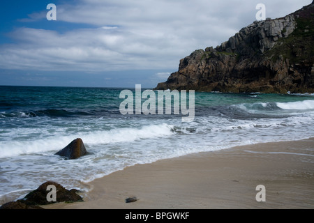 Portheras Cove est un délicieux, près de plage privée près de Pendeen, Cornwall, UK Banque D'Images