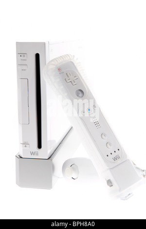 Console de jeux nintendo wii avec contrôleur avec protection en caoutchouc et motionplus ajouter sur et nunchuck Banque D'Images