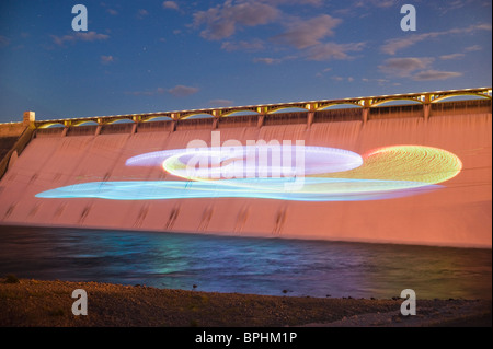 Spectacle de lumière laser, le barrage Grand Coulee, Columbia, Washington Banque D'Images