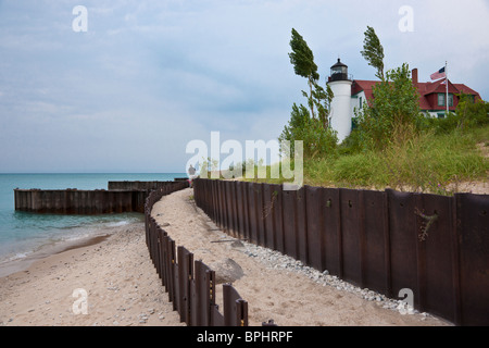 Phare de point Betsie Light Station avec habitation et digue sur le lac Michigan Paysage d'été près de Frankfort Michigan USA nobody hi-res Banque D'Images