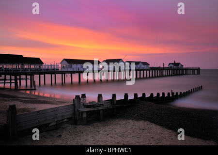 Southwold Pier à l'aube Banque D'Images