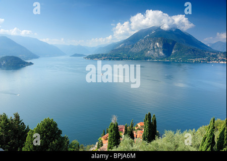 Vue sur le lac de Côme, Lombardie, Italie Banque D'Images