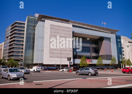 WASHINGTON, DC, USA - Newseum sur Pennsylvania Avenue. Banque D'Images