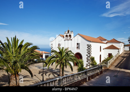 Dans la lumière du soleil, l'église Santo Domingo de Garafia, La Palma, Canary Islands, Spain, Europe Banque D'Images