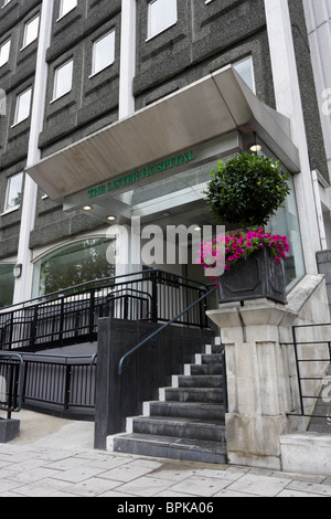 Situé sur Chelsea Bridge Road à Londres est le renom Lister Hospital, un établissement de soins de santé de qualité. Banque D'Images