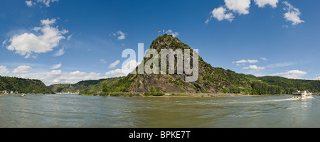 Lorelei rocher au-dessus du Rhin, Site du patrimoine mondial de l'UNESCO, Sankt Goarshausen, Rhénanie-Palatinat, Allemagne, Europe Banque D'Images