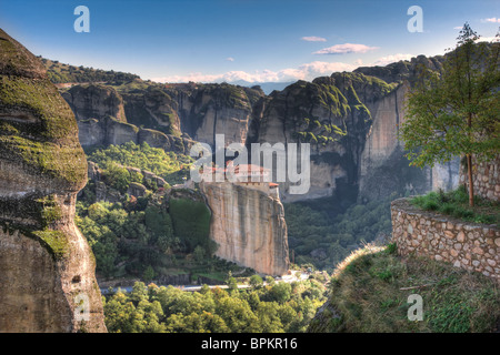 Monastère de Roussanou dans les météores Trikala région, la Grèce. Banque D'Images