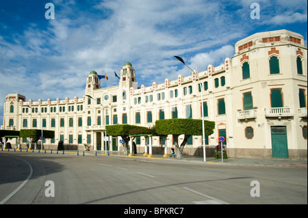 Palacio de la Asamblea ( Hôtel de Ville ) immeuble moderniste par Enrique Nieto . Plaza de España . Melilla.Espagne. Banque D'Images