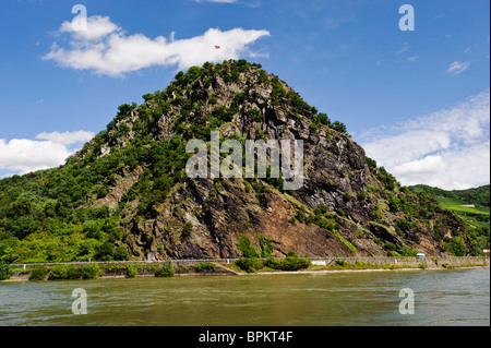 Lorelei rocher au-dessus du Rhin, Site du patrimoine mondial de l'UNESCO, Sankt Goarshausen, Rhénanie-Palatinat, Allemagne, Europe Banque D'Images