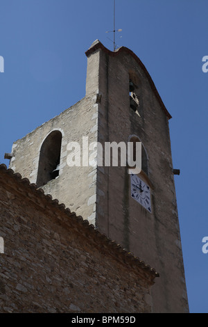 L'église gothique de Sant Pere de hill fortress ville médiévale de Begur près de la Costa Brava en Catalogne en Espagne Banque D'Images