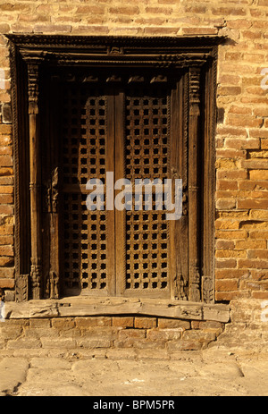 Extérieur de la 18e siècle Palais Royal du Patrimoine mondial de l'UNESCO Ville de Bhaktapur- Kathamndu, Népal. Banque D'Images