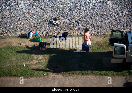 Budleigh Salterton, de l'emballage jusqu'à la fin de la journée sur la plage,Jurassic Coast.portes ouvertes, Banque D'Images
