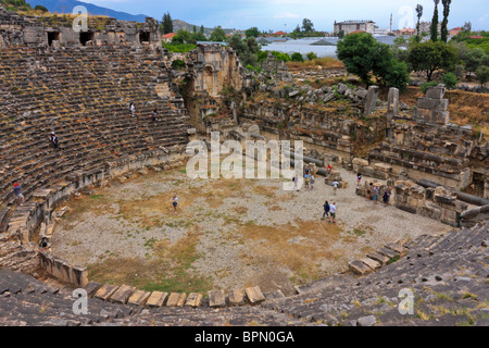 Ruines de l'amphithéâtre à Myra, Kale, Turquie Banque D'Images