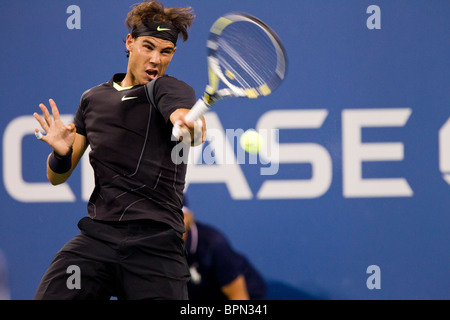 Rafael Nadal (ESP) de la compétition à l'US Open de Tennis 2010 Banque D'Images