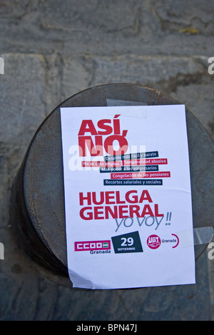 Affiche pour la grève générale appelée par les syndicats CCOO et UGT, Granada, Espagne Banque D'Images