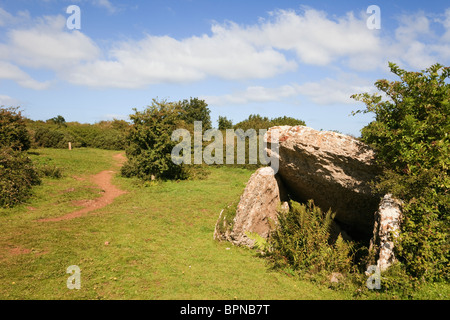 Pantalon-y-Saer tombeau néolithique de chambre d'enterrement ou Cromlech. Benllech, île d'Anglesey, pays de Galles du Nord, Royaume-Uni Banque D'Images