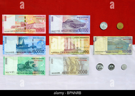 Roupie indonésienne et des billets côté inverse de l'utilisation actuelle en août 2010 Banque D'Images