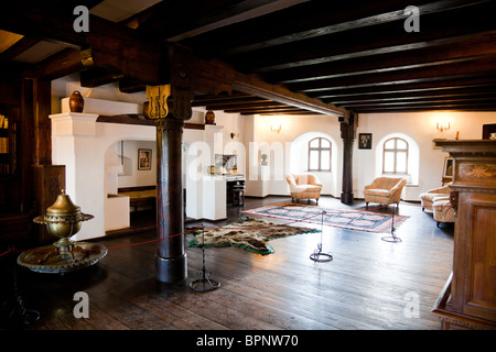 La salle de musique de Queen Mary au Château de Bran, Roumanie. Banque D'Images