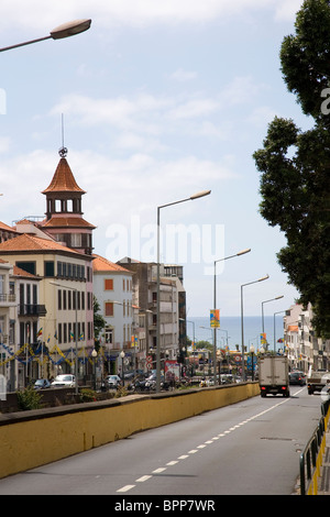 Rua 5 de Outubro - Funchal - Madeira Banque D'Images