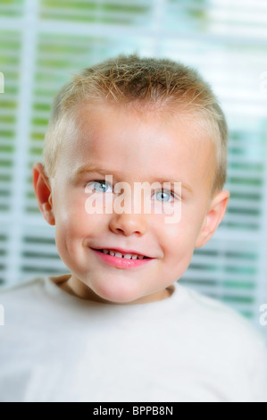 Smiling Happy quatre ans Banque D'Images