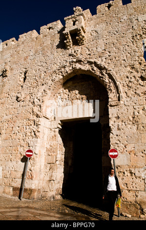 Porte de Sion dans la vieille ville de Jérusalem. Banque D'Images