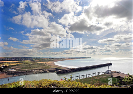 Vue de l'entrée du port de Newhaven Banque D'Images