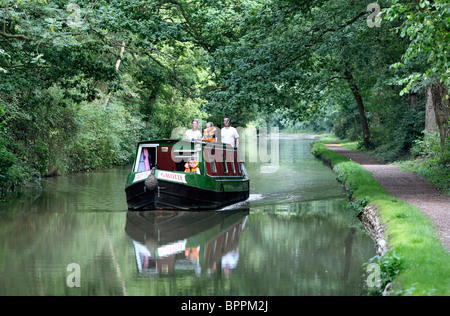 Un grand classique sur le canal près de Oxford Brinklow, Warwickshire. Banque D'Images