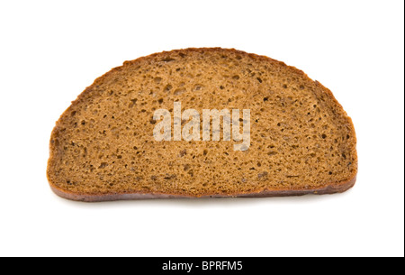 Tranche de pain de seigle avec des graines de cumin bloomer, isolated on white Banque D'Images