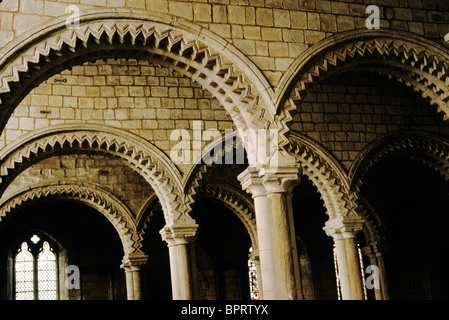 Cathédrale de Durham, Galilée, chapelle, zig zag architecture Norman England UK sculpture médiévale anglaise cathédrales intérieurs intérieur Banque D'Images