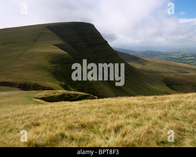 Picws Du, un sommet sur la Montagne Noire - partie de Bannau Sir Gaer (Carmarthen) du ventilateur dans le parc national de Brecon Beacons. Banque D'Images