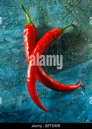 Long chiilies rouges frais (piments) photos, photos et images Banque D'Images