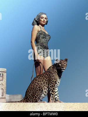 GENE TIERNEY & LEOPARD ACTRICE (1953) Banque D'Images