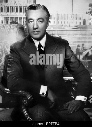 VITTORIO DE SICA DIRECTEUR (1943) Banque D'Images