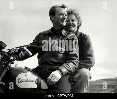 JOHN MILLS & MARY HAYLEY BELL ACTEUR AVEC FEMME (1958) Banque D'Images